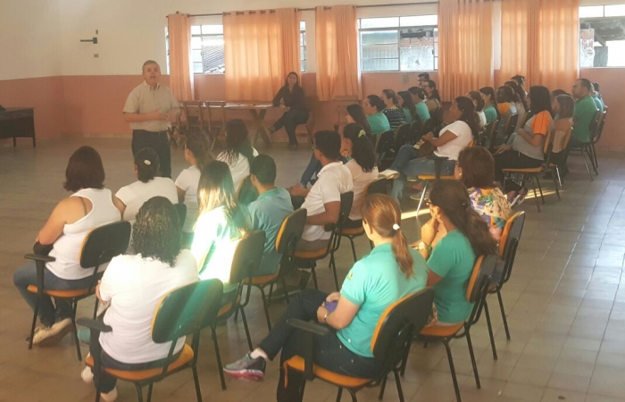 Prefeito se reuniu com a equipe dos PSFs de Serrania